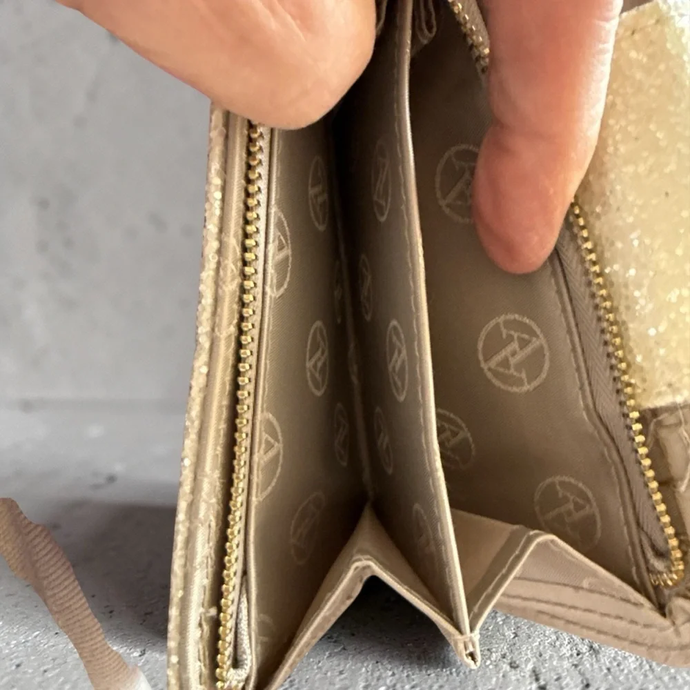 Adrienne Vittadini Studio Glitter Wallet | Champagne Beige | Compact Bifold